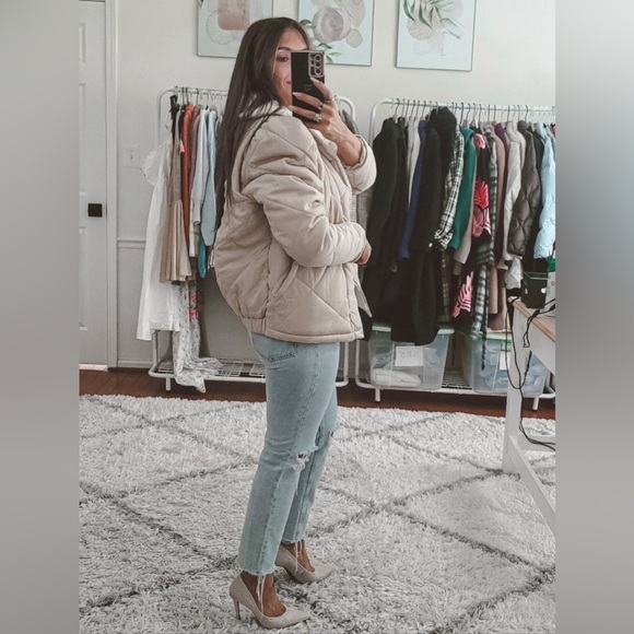 🌈NWT Blank NYC  Womens Faux Fur Trim Quilted Puffer Jacket Medium retail $148 - Picture 8 of 13